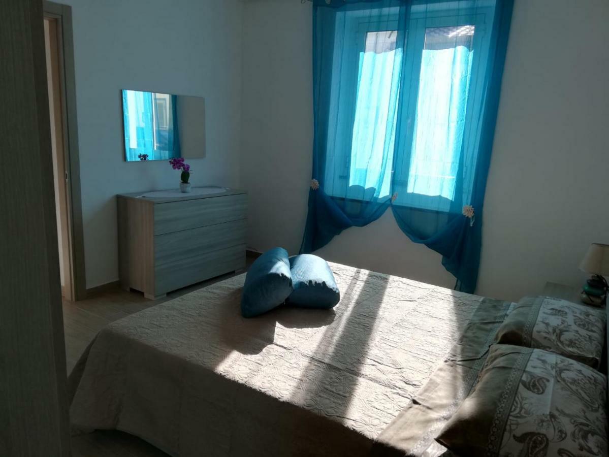 Il Quarzo Villa Cabras Luaran gambar