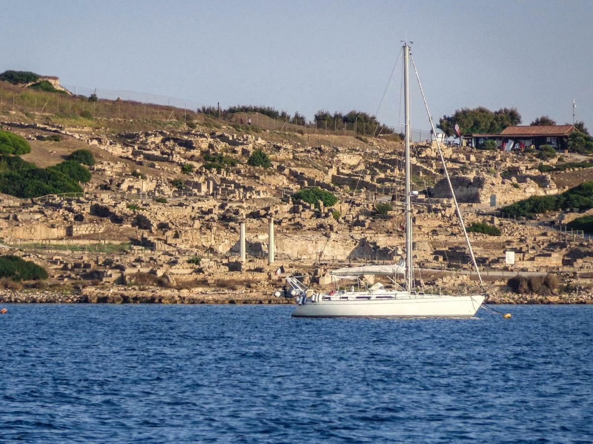 Il Quarzo Villa Cabras Luaran gambar